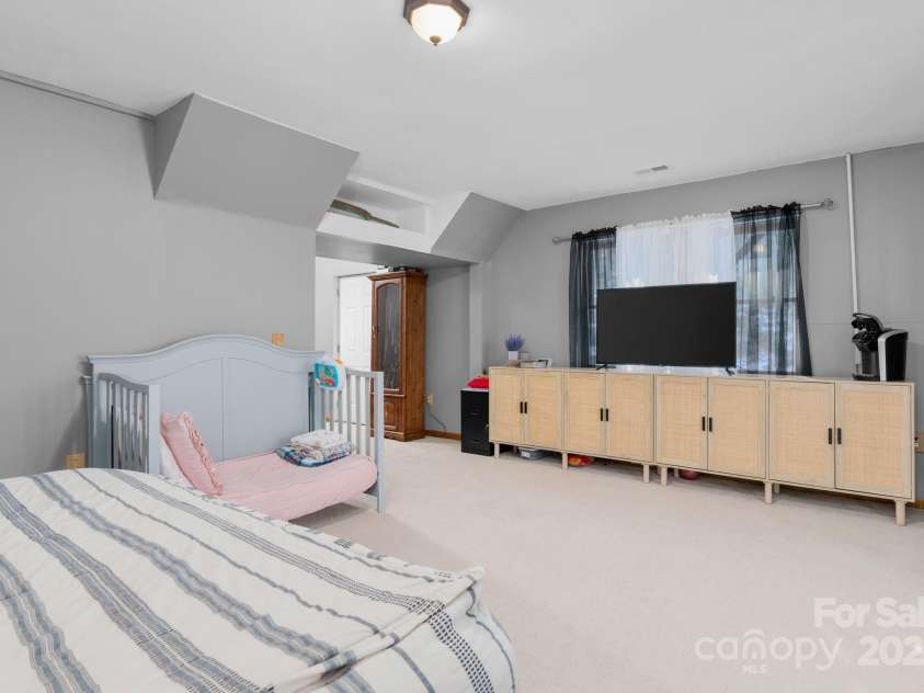 1390 Grants Mountain Road, Marion, NC 28752.  MLS# CAR4213166, YatesRealty ID 2809. Bedroom Basement