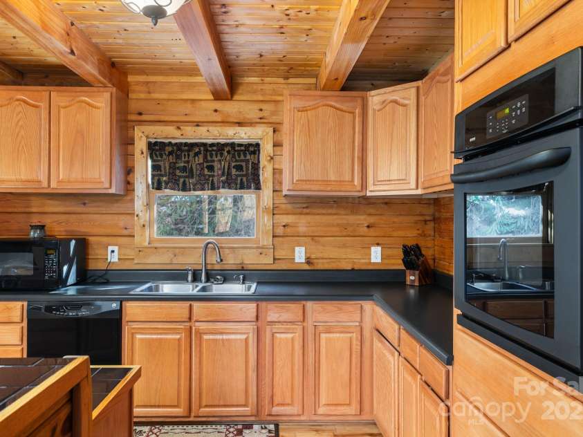 1390 Grants Mountain Road, Marion, NC 28752.  MLS# CAR4213166, YatesRealty ID 2809. Kitchen