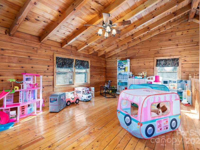 1390 Grants Mountain Road, Marion, NC 28752.  MLS# CAR4213166, YatesRealty ID 2809. Upstairs Loft Area