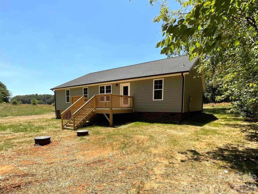 860 Lake Fork Road, Salisbury, NC 28146.  MLS# CAR4381229, YatesRealty ID 28090. 