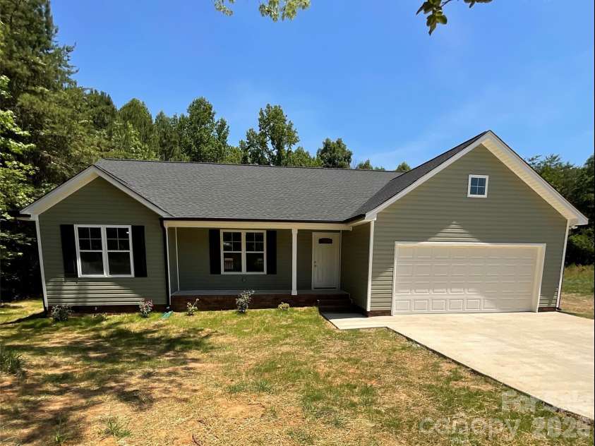 860 Lake Fork Road, Salisbury, NC 28146.  MLS# CAR4381229, YatesRealty ID 28090. 