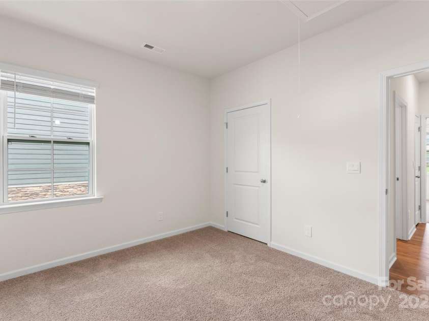 3505 Sycamore Crossing Court, Mount Holly, NC 28120.  MLS# CAR4277141, YatesRealty ID 28092. 