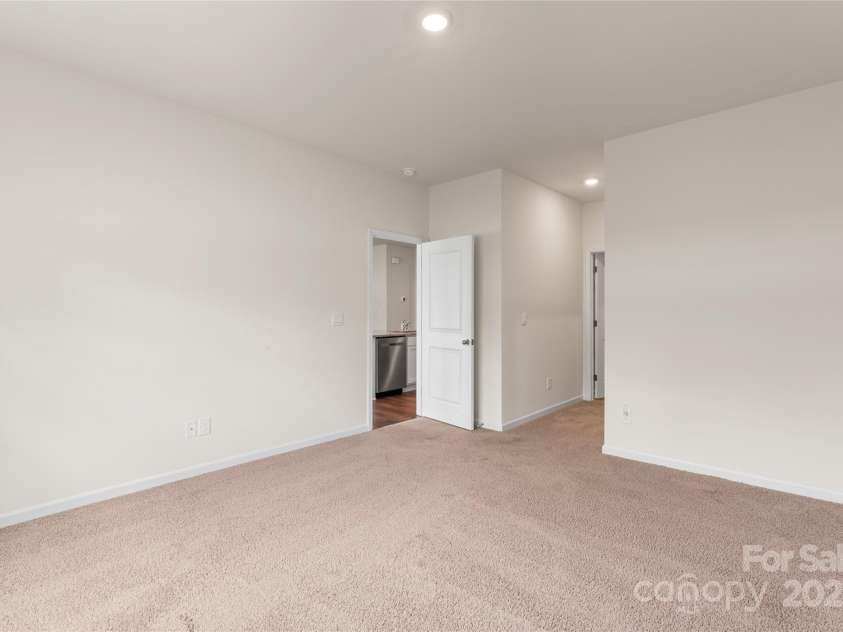 3505 Sycamore Crossing Court, Mount Holly, NC 28120.  MLS# CAR4277141, YatesRealty ID 28092. 