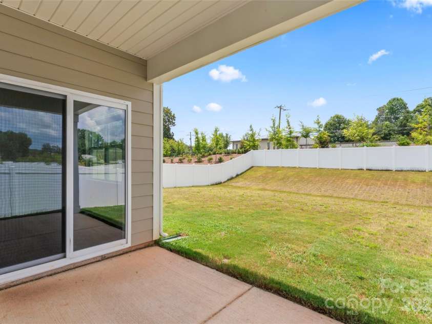 3505 Sycamore Crossing Court, Mount Holly, NC 28120.  MLS# CAR4277141, YatesRealty ID 28092. 