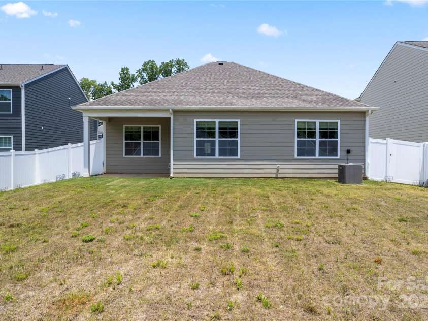 3505 Sycamore Crossing Court, Mount Holly, NC 28120.  MLS# CAR4277141, YatesRealty ID 28092. 