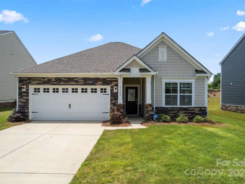 3505 Sycamore Crossing Court, Mount Holly, NC 28120.  MLS# CAR4277141, YatesRealty ID 28092. 