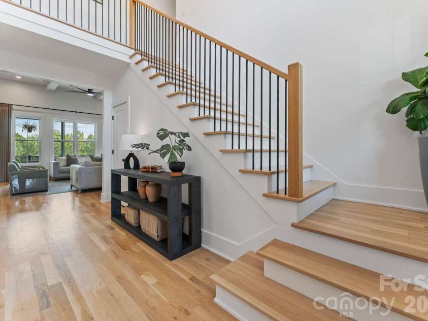 1116 Players Ridge Road, Hickory, NC 28601.  MLS# CAR4371667, YatesRealty ID 28093. 