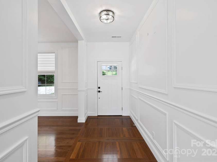 73 Wisdom Cove Road, Flat Rock, NC 28731.  MLS# CAR4203764, YatesRealty ID 28093. Foyer