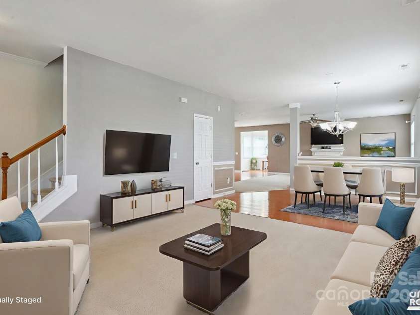 8915 Merrie Rose Avenue, Charlotte, NC 28213.  MLS# CAR4268929, YatesRealty ID 28094. 