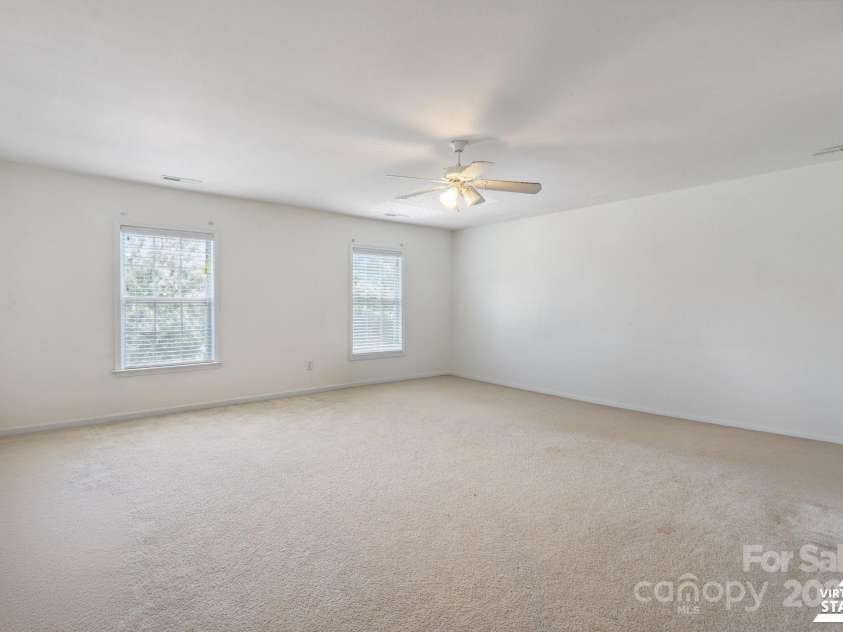 8915 Merrie Rose Avenue, Charlotte, NC 28213.  MLS# CAR4268929, YatesRealty ID 28094. 