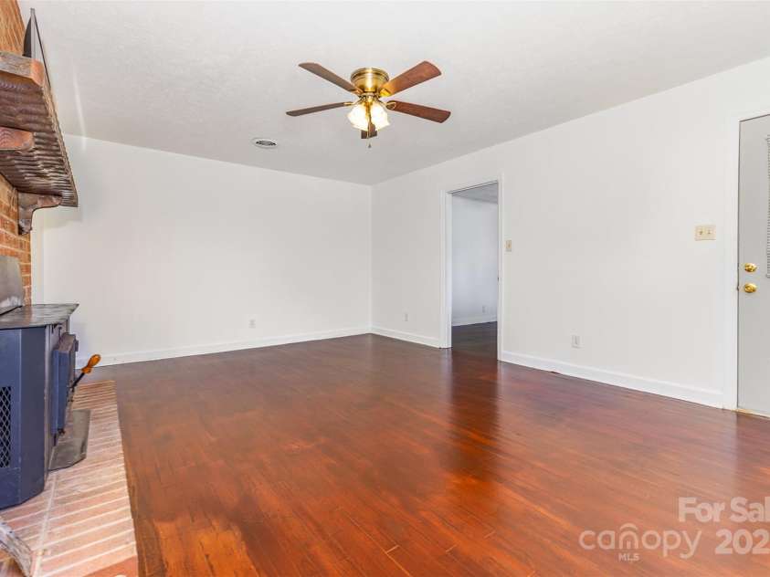 416 Pete Brittain Road, Morganton, NC 28655.  MLS# CAR4272261, YatesRealty ID 28095. 