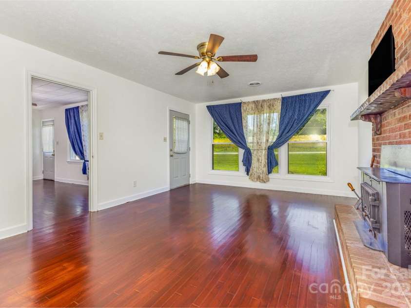 416 Pete Brittain Road, Morganton, NC 28655.  MLS# CAR4272261, YatesRealty ID 28095. 