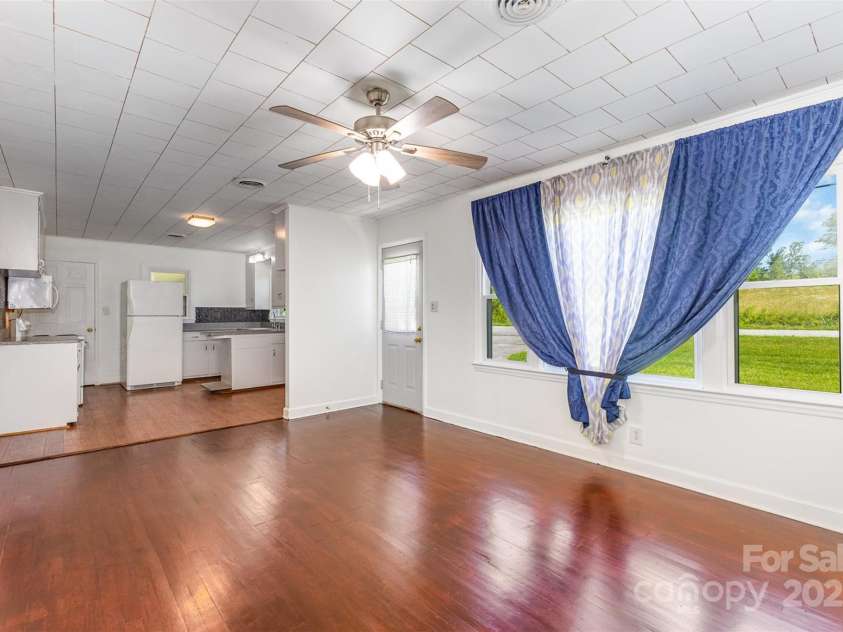 416 Pete Brittain Road, Morganton, NC 28655.  MLS# CAR4272261, YatesRealty ID 28095. 