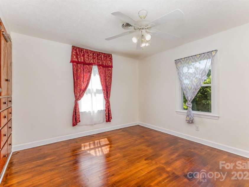 416 Pete Brittain Road, Morganton, NC 28655.  MLS# CAR4272261, YatesRealty ID 28095. 