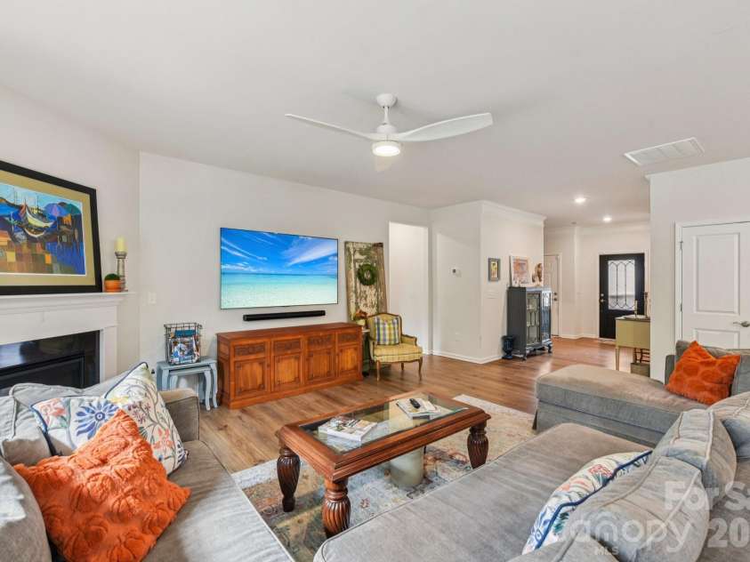 1328 Dali Boulevard, Mount Holly, NC 28120.  MLS# CAR4376476, YatesRealty ID 28096. Living Room