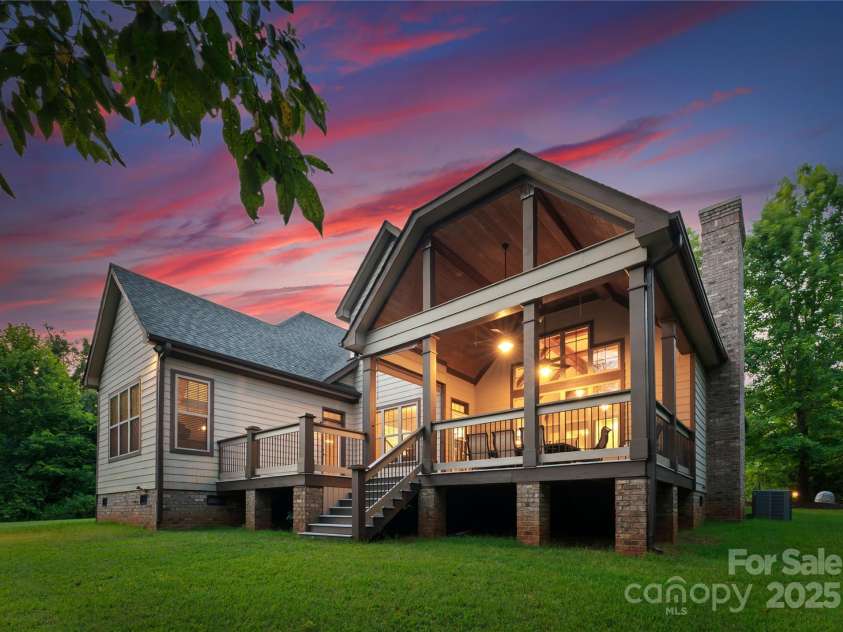 511 Alex D Owens Drive, Kings Mountain, NC 28086.  MLS# CAR4275166, YatesRealty ID 28097. 