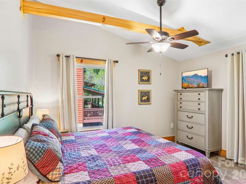 589 Panoramic Loop, Maggie Valley, NC 28751.  MLS# CAR4372216, YatesRealty ID 28097. 