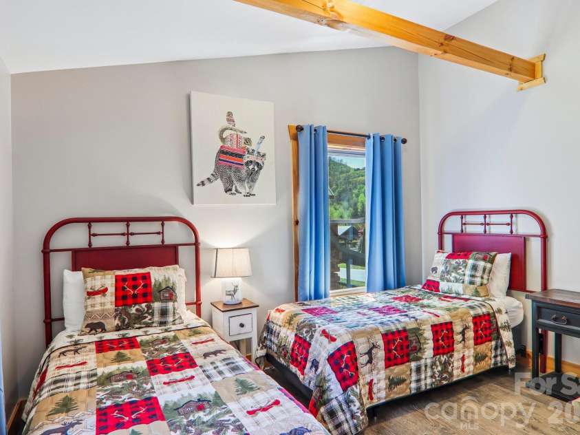 589 Panoramic Loop, Maggie Valley, NC 28751.  MLS# CAR4372216, YatesRealty ID 28097. 