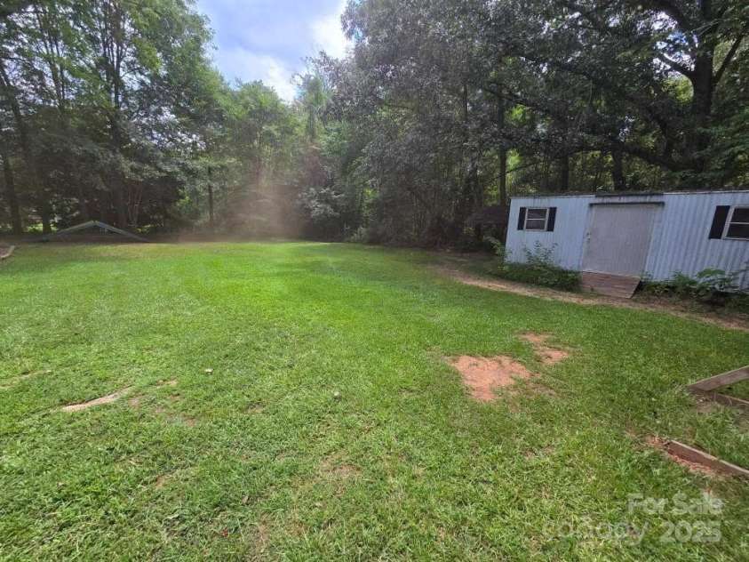 1579 Oak Drive, Shelby, NC 28150.  MLS# CAR4281812, YatesRealty ID 28098. 