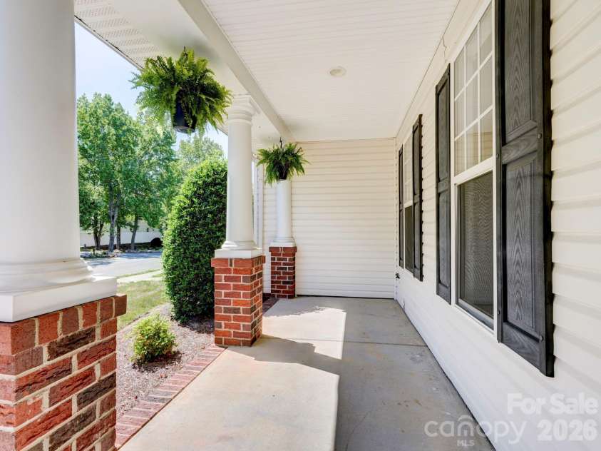 2025 Gable Way Lane, Matthews, NC 28104.  MLS# CAR4377619, YatesRealty ID 28100. 