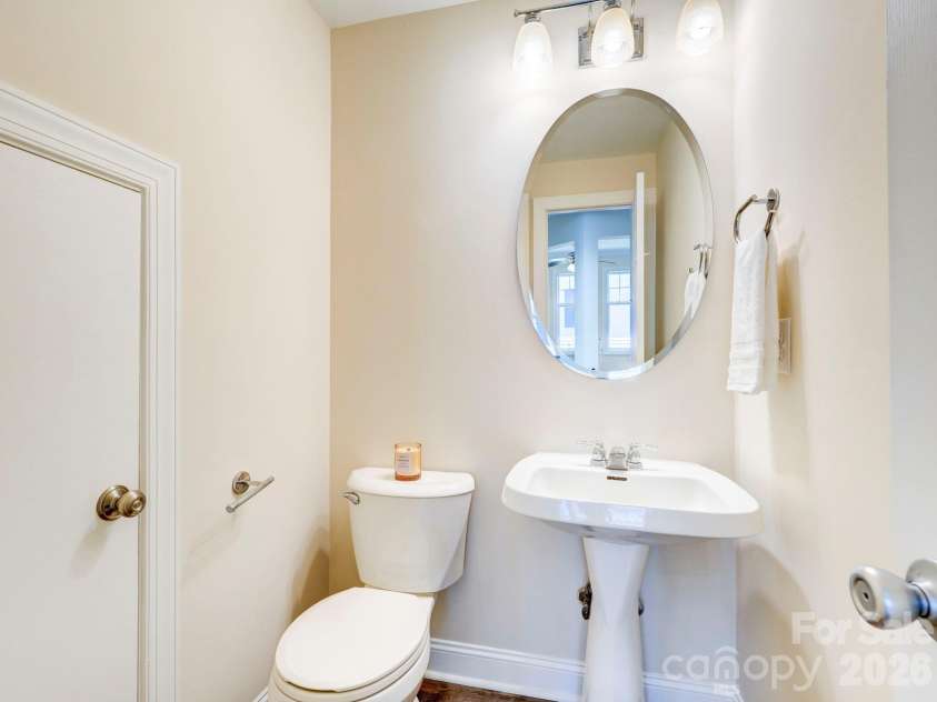 2025 Gable Way Lane, Matthews, NC 28104.  MLS# CAR4377619, YatesRealty ID 28100. 