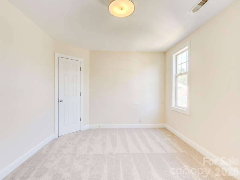 2025 Gable Way Lane, Matthews, NC 28104.  MLS# CAR4377619, YatesRealty ID 28100. 