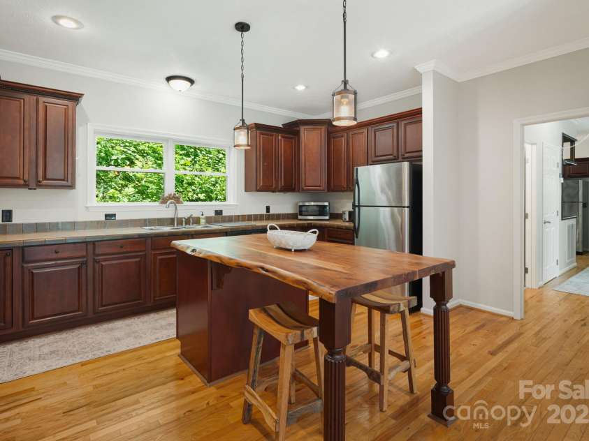 28 Back Stage Pass, Canton, NC 28716.  MLS# CAR4284833, YatesRealty ID 28100. Loads of cabinetry & counter space
