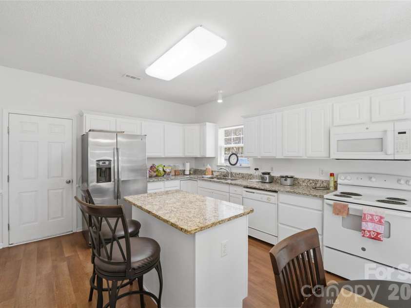 15263 Eric Kyle Drive, Huntersville, NC 28078.  MLS# CAR4379728, YatesRealty ID 28101. 