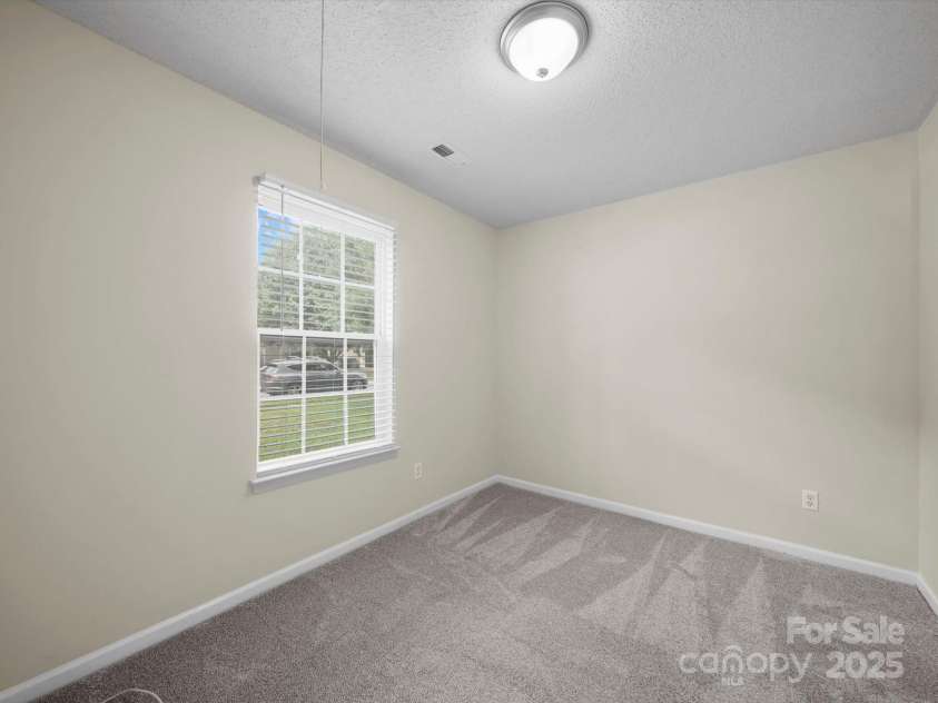 6420 Sunman Road, Charlotte, NC 28216.  MLS# CAR4279812, YatesRealty ID 28101. 