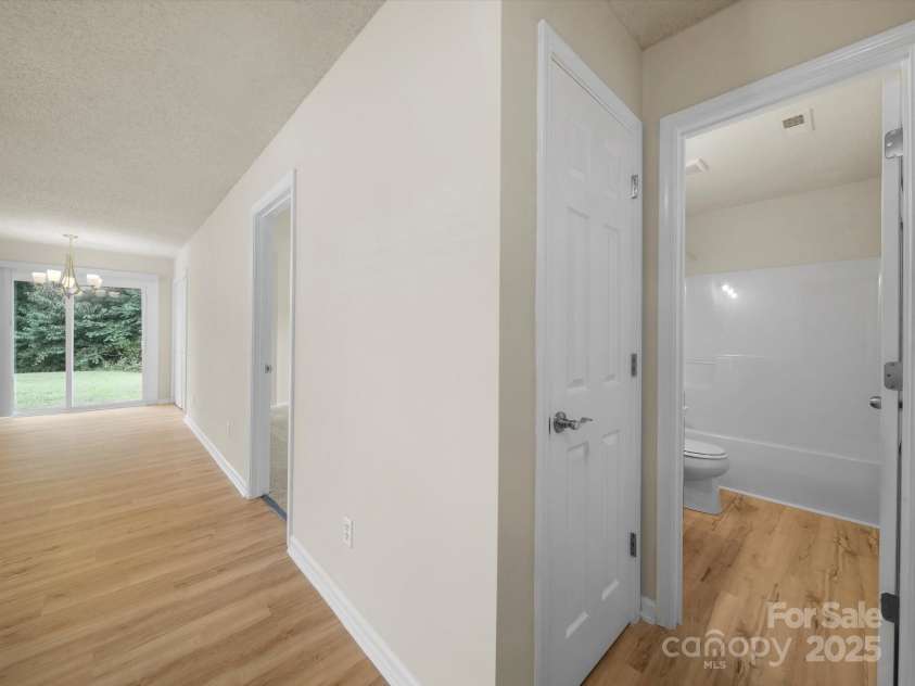 6420 Sunman Road, Charlotte, NC 28216.  MLS# CAR4279812, YatesRealty ID 28101. 