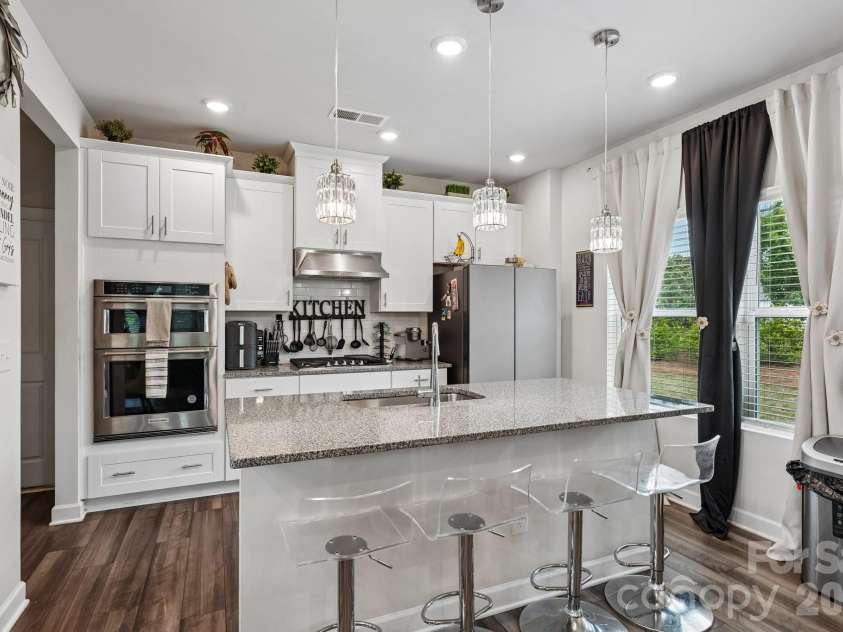 14200 Laughing Gull Road, Charlotte, NC 28278.  MLS# CAR4378999, YatesRealty ID 28102. 