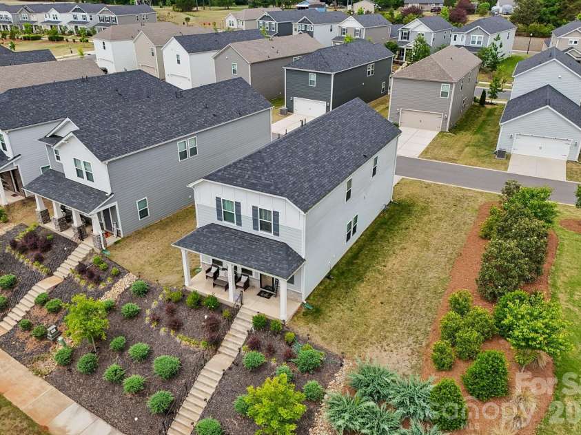 14200 Laughing Gull Road, Charlotte, NC 28278.  MLS# CAR4378999, YatesRealty ID 28102. 