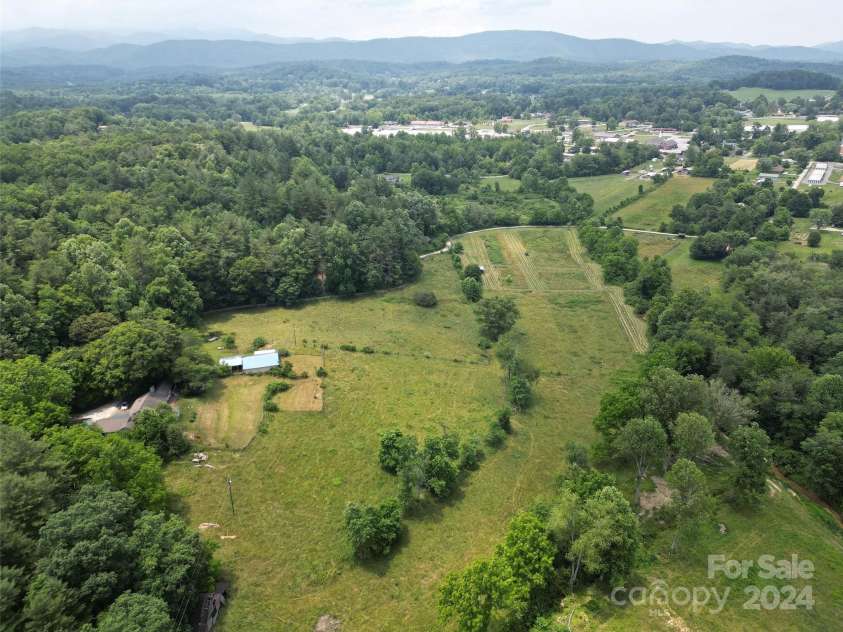 273 & 133 Nicholson Lane, Etowah, NC 28729.  MLS# CAR4133823, YatesRealty ID 28102. Close to Amenities