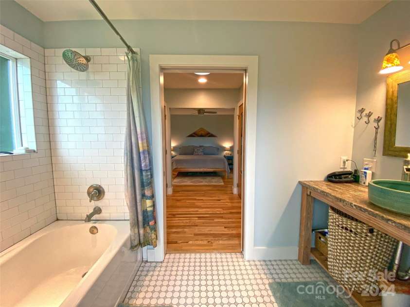 273 & 133 Nicholson Lane, Etowah, NC 28729.  MLS# CAR4133823, YatesRealty ID 28102. Primary Ensuite
