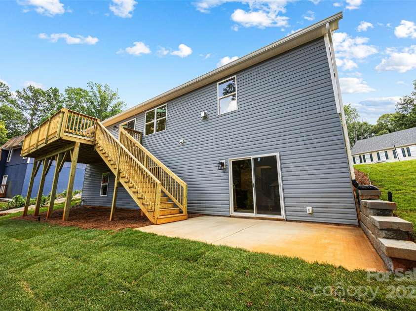 2027 Marquesas Avenue, Tega Cay, SC 29708.  MLS# CAR4262769, YatesRealty ID 28103. 
