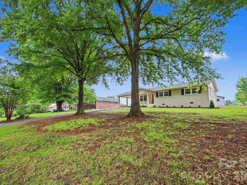 24454 Dillon Road, Albemarle, NC 28001.  MLS# CAR4380743, YatesRealty ID 28103. 