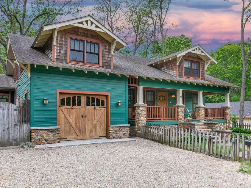 49 Miner Street, Brevard, NC 28712.  MLS# CAR4379293, YatesRealty ID 28104. 