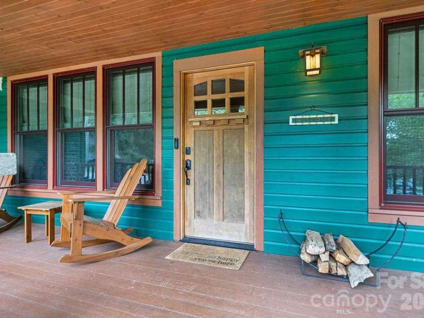 49 Miner Street, Brevard, NC 28712.  MLS# CAR4379293, YatesRealty ID 28104. 