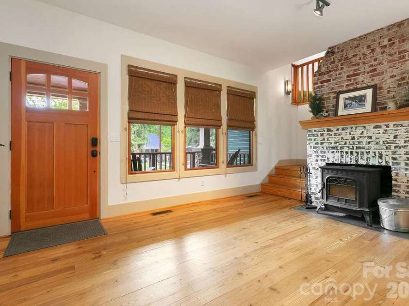 49 Miner Street, Brevard, NC 28712.  MLS# CAR4379293, YatesRealty ID 28104. 
