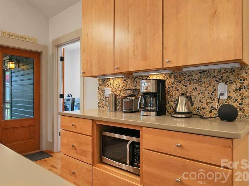 49 Miner Street, Brevard, NC 28712.  MLS# CAR4379293, YatesRealty ID 28104. 