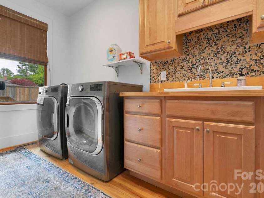 49 Miner Street, Brevard, NC 28712.  MLS# CAR4379293, YatesRealty ID 28104. 