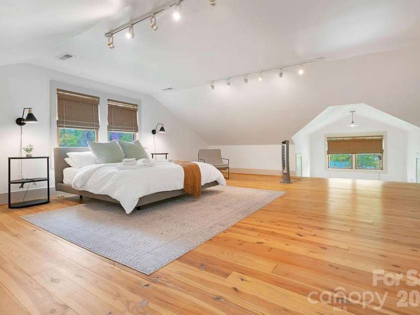 49 Miner Street, Brevard, NC 28712.  MLS# CAR4379293, YatesRealty ID 28104. 