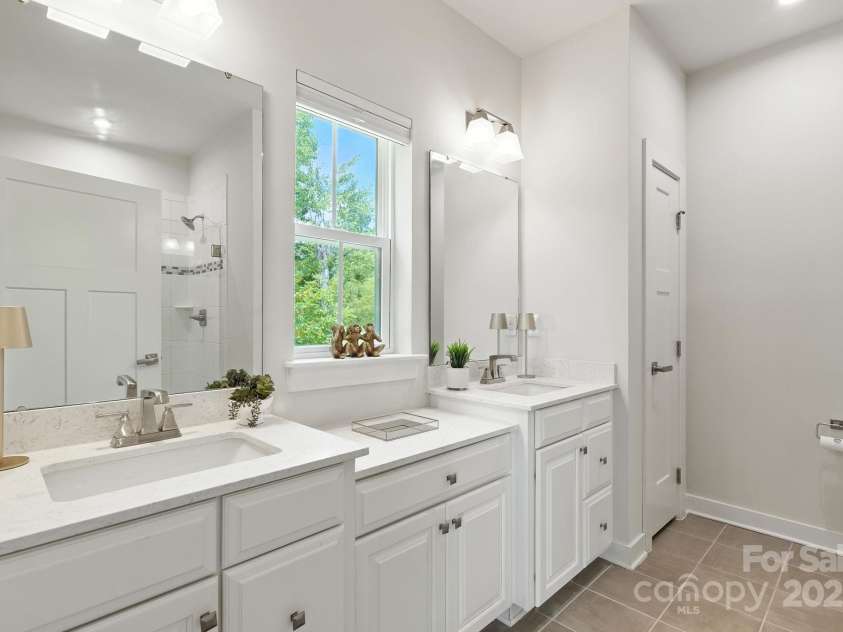 5227 Larewood Drive, Harrisburg, NC 28215.  MLS# CAR4279340, YatesRealty ID 28104. Primary Ensuite