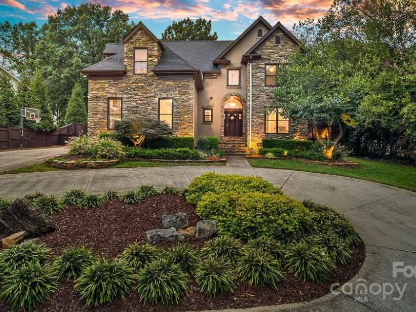 19641 Meta Road, Cornelius, NC 28031.  MLS# CAR4240880, YatesRealty ID 28105. Front