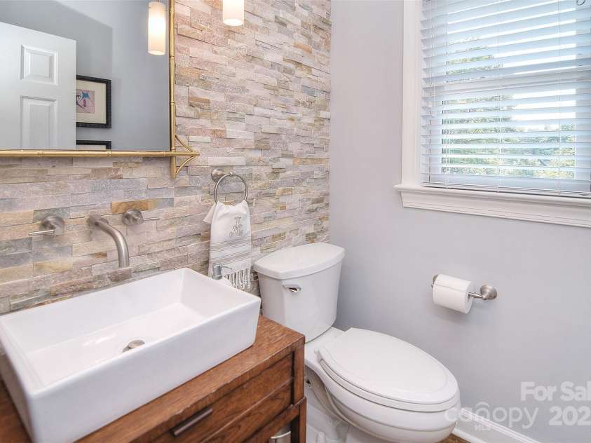 19641 Meta Road, Cornelius, NC 28031.  MLS# CAR4240880, YatesRealty ID 28105. Half bath