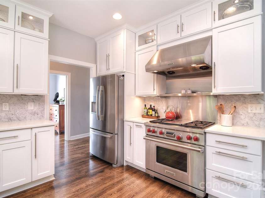 19641 Meta Road, Cornelius, NC 28031.  MLS# CAR4240880, YatesRealty ID 28105. Kitchen