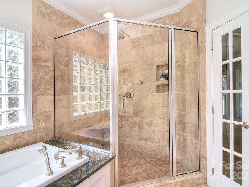 19641 Meta Road, Cornelius, NC 28031.  MLS# CAR4240880, YatesRealty ID 28105. Primary en-suite