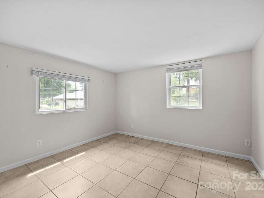 117 BeechTree Drive, Black Mountain, NC 28711.  MLS# CAR4281681, YatesRealty ID 28106. Downstairs office