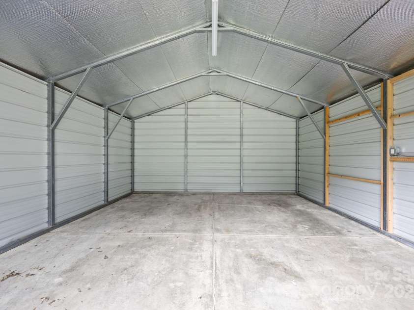 117 BeechTree Drive, Black Mountain, NC 28711.  MLS# CAR4281681, YatesRealty ID 28106. Inside of separate garage