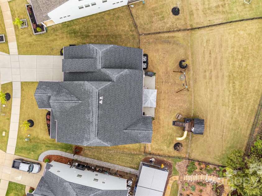 15230 Ravenall Drive, Huntersville, NC 28078.  MLS# CAR4243308, YatesRealty ID 28107. 
